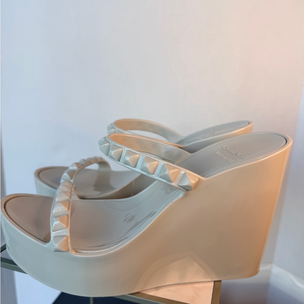 Carmen Sol Gray-White Strappy Women's Sandals - Picture 3 of 8